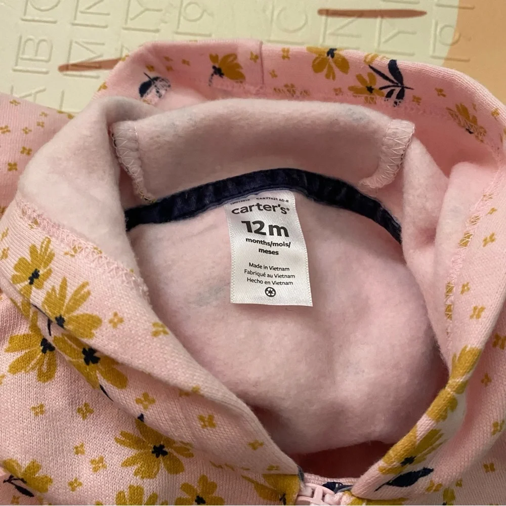 Carter’s Floral Zip up Fleece Jumpsuit of baby 12 mo GUC